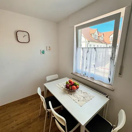 Apartament Schlafen An Der Donau Cozy,zentral 5min Legoland & Stadtmitte, Flussblick , Familyfriendly *